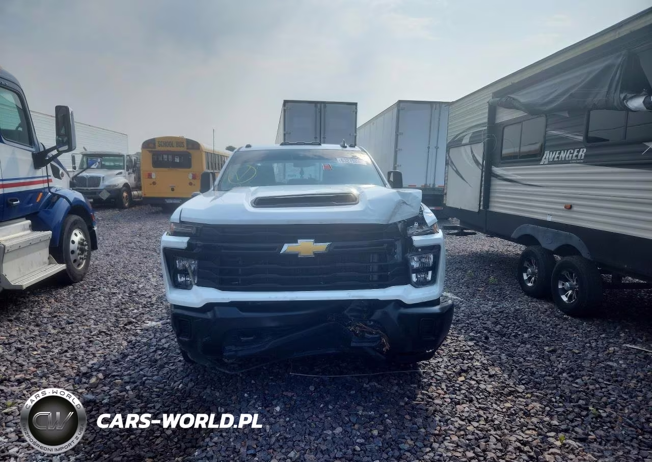 2024 Chevrolet Silverado K3500 VIN:1GB4YSE74RF336762 - 5
