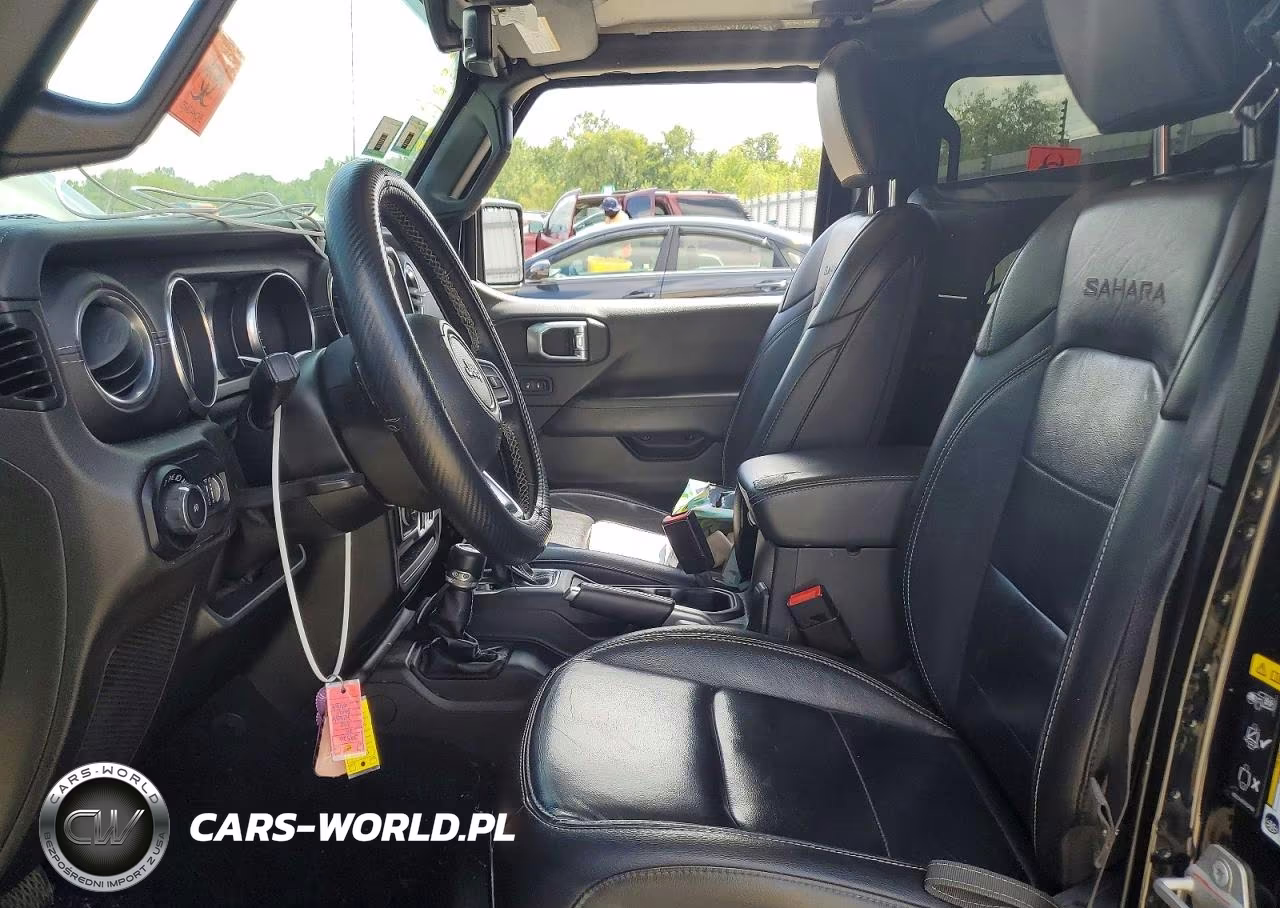 2020 Jeep Wrangler Unlimited Sahara VIN:1C4HJXEG6LW270799 - 7