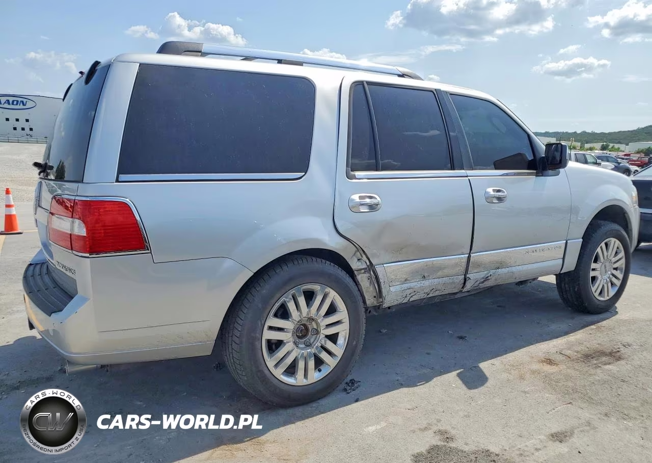 2014 Lincoln Navigator VIN:5LMJJ2J52EEL07549 - 3