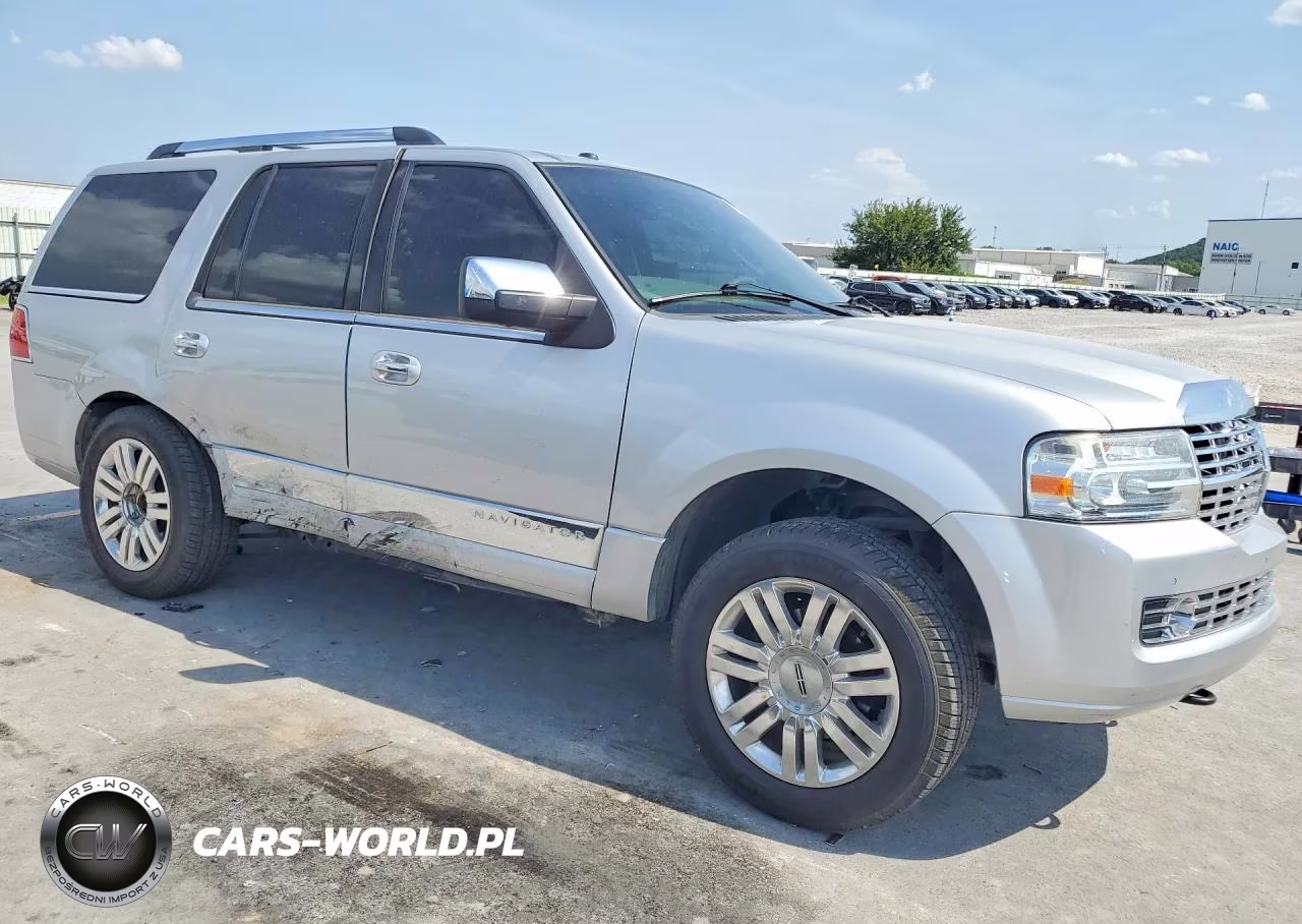 2014 Lincoln Navigator VIN:5LMJJ2J52EEL07549 - 4