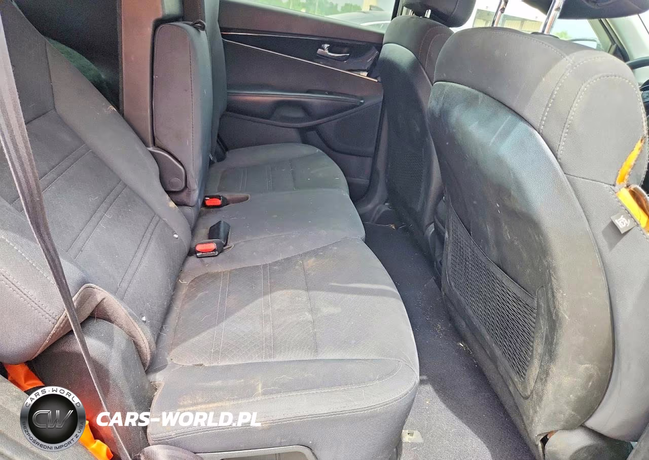 2018 Kia Sorento Lx V6 VIN:5XYPGDA58JG338642 - 11