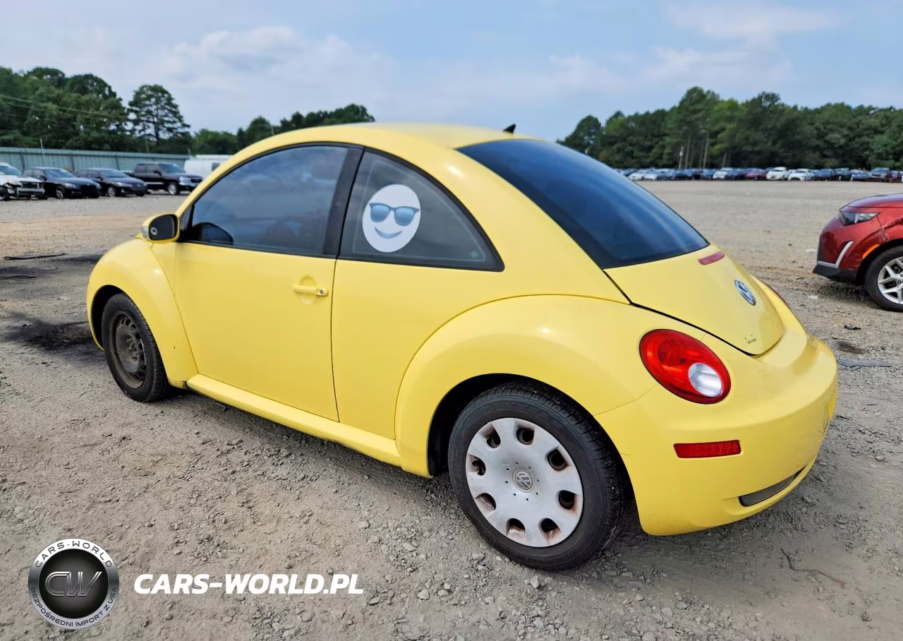 2010 Volkswagen New Beetle VIN:3VWPG3AG1AM010135 - 2