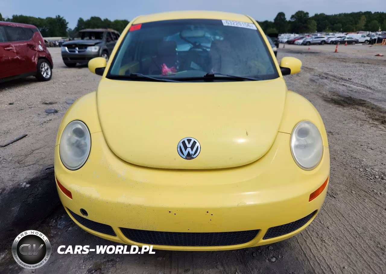 2010 Volkswagen New Beetle VIN:3VWPG3AG1AM010135 - 5