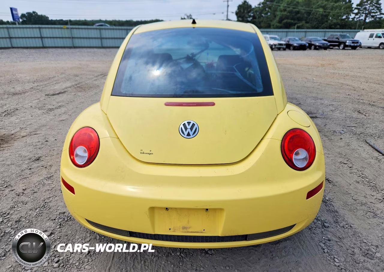 2010 Volkswagen New Beetle VIN:3VWPG3AG1AM010135 - 6