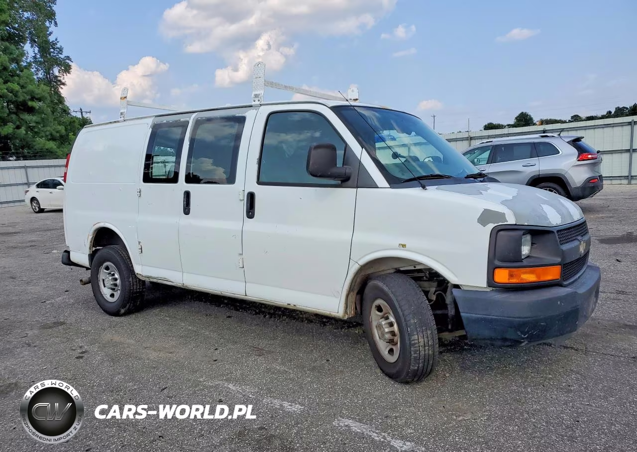 2012 Chevrolet Express G2500 VIN:1GCWGFCB8C1120956 - 4