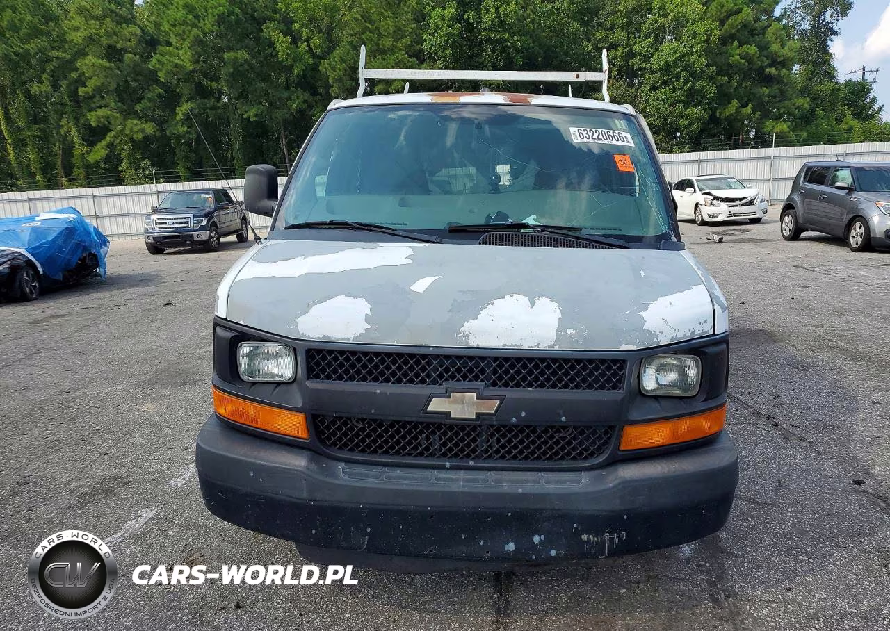 2012 Chevrolet Express G2500 VIN:1GCWGFCB8C1120956 - 5