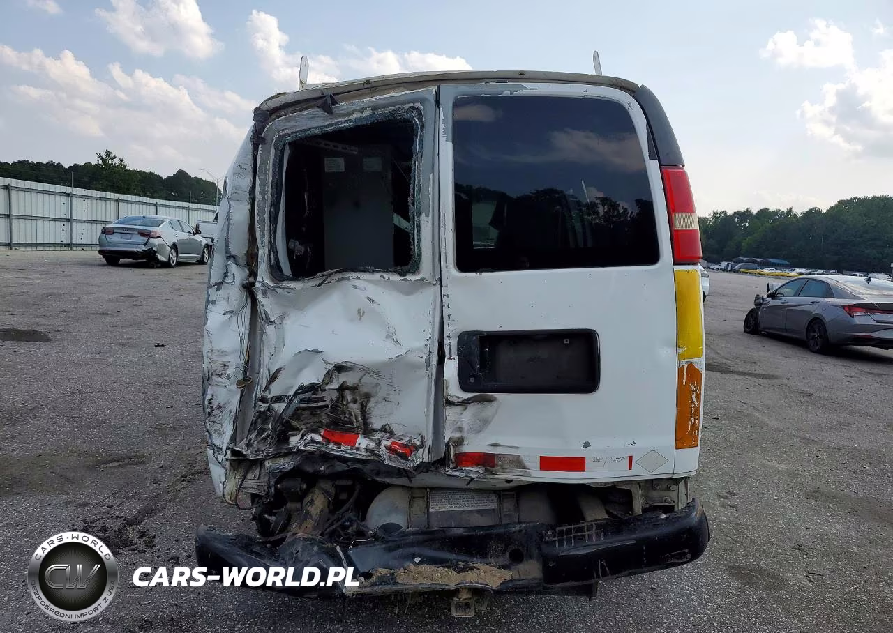 2012 Chevrolet Express G2500 VIN:1GCWGFCB8C1120956 - 6