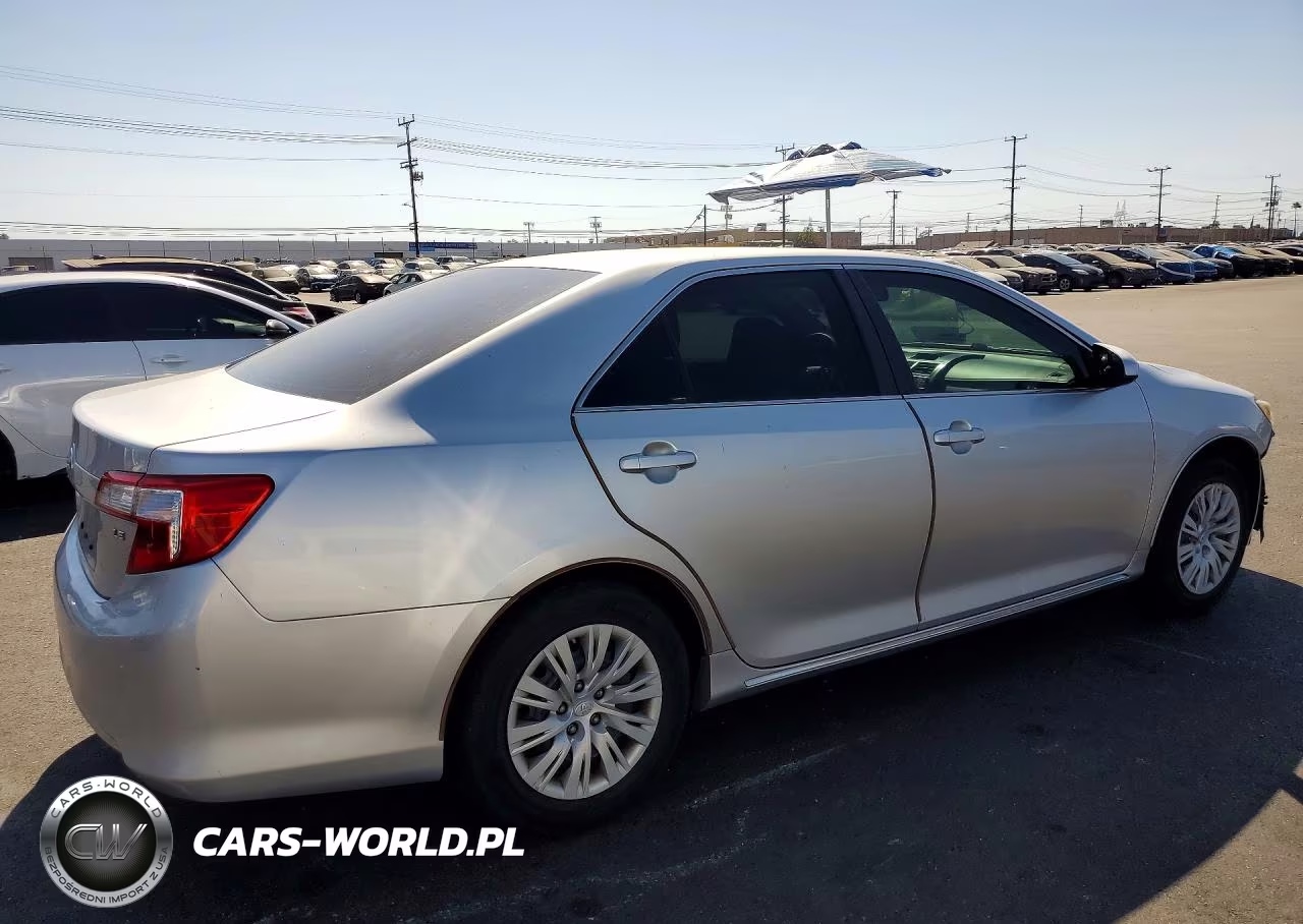 2012 Toyota Camry Le VIN:4T4BF1FK9CR267500 - 3