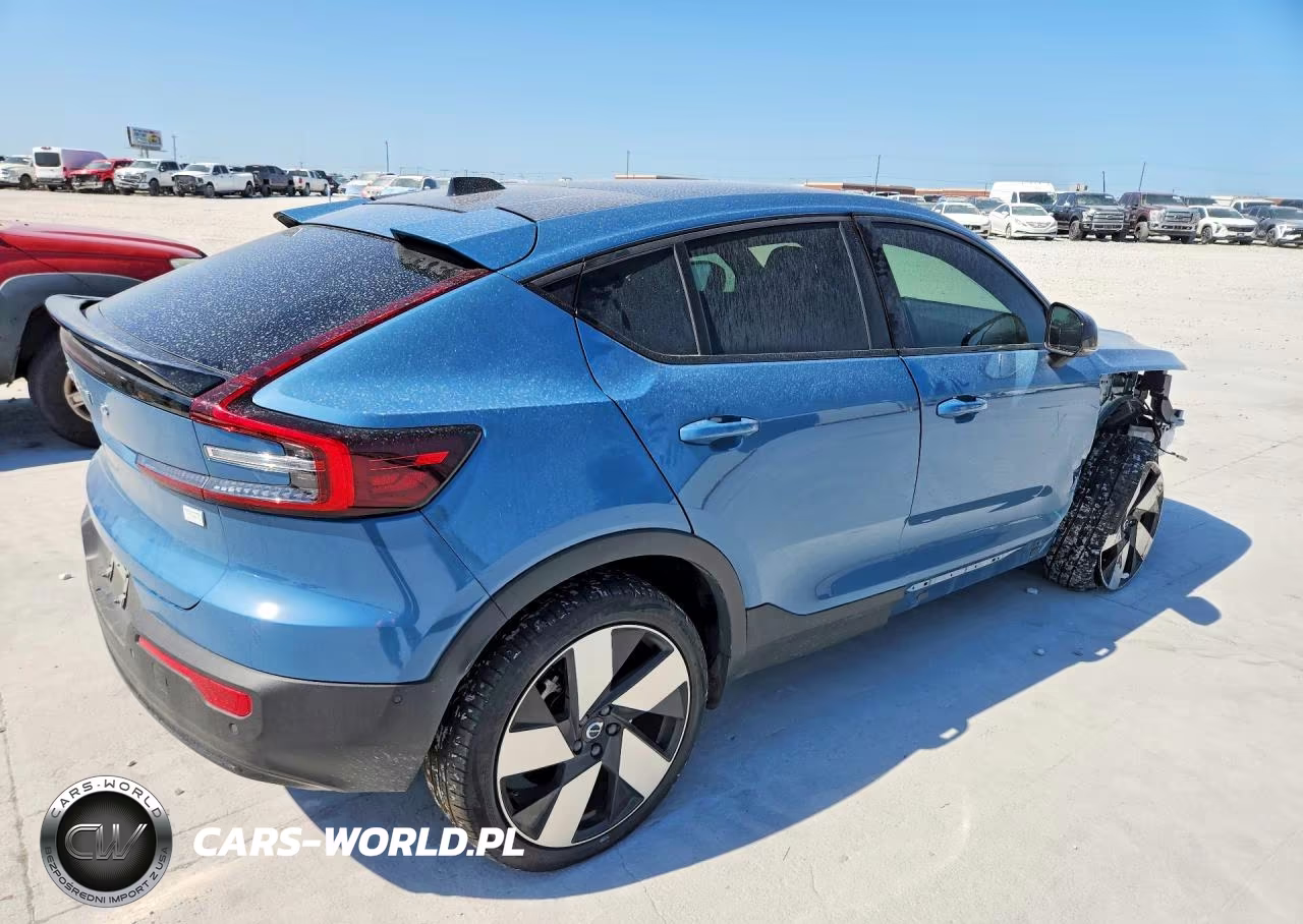 2023 Volvo C40 Recharge Ultimate VIN:YV4ED3GM5P2051459 - 3
