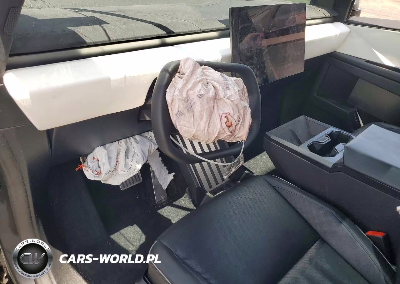 2024 Tesla Cybertruck VIN:7G2CEHEEXRA038443 - 8