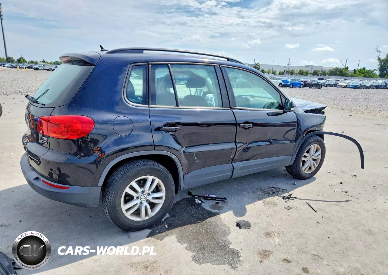 2016 Volkswagen Tiguan S VIN:WVGBV7AX5GW014414 - 3