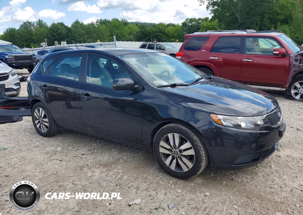2013 Kia Forte5 Ex VIN:KNAFU5A28D5726576 - 4