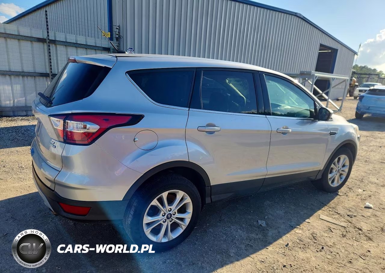 2017 Ford Escape Se VIN:1FMCU9GD6HUD99012 - 3