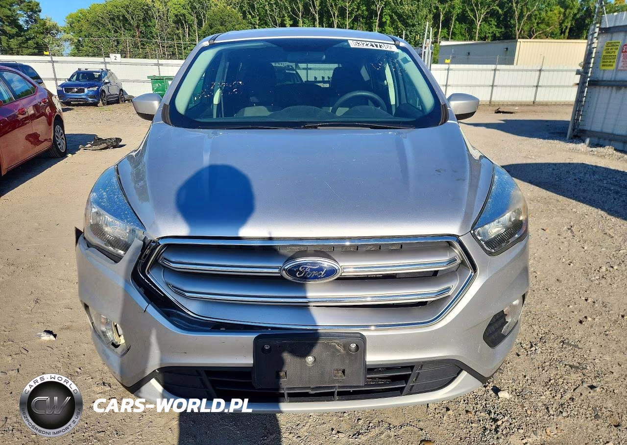 2017 Ford Escape Se VIN:1FMCU9GD6HUD99012 - 5