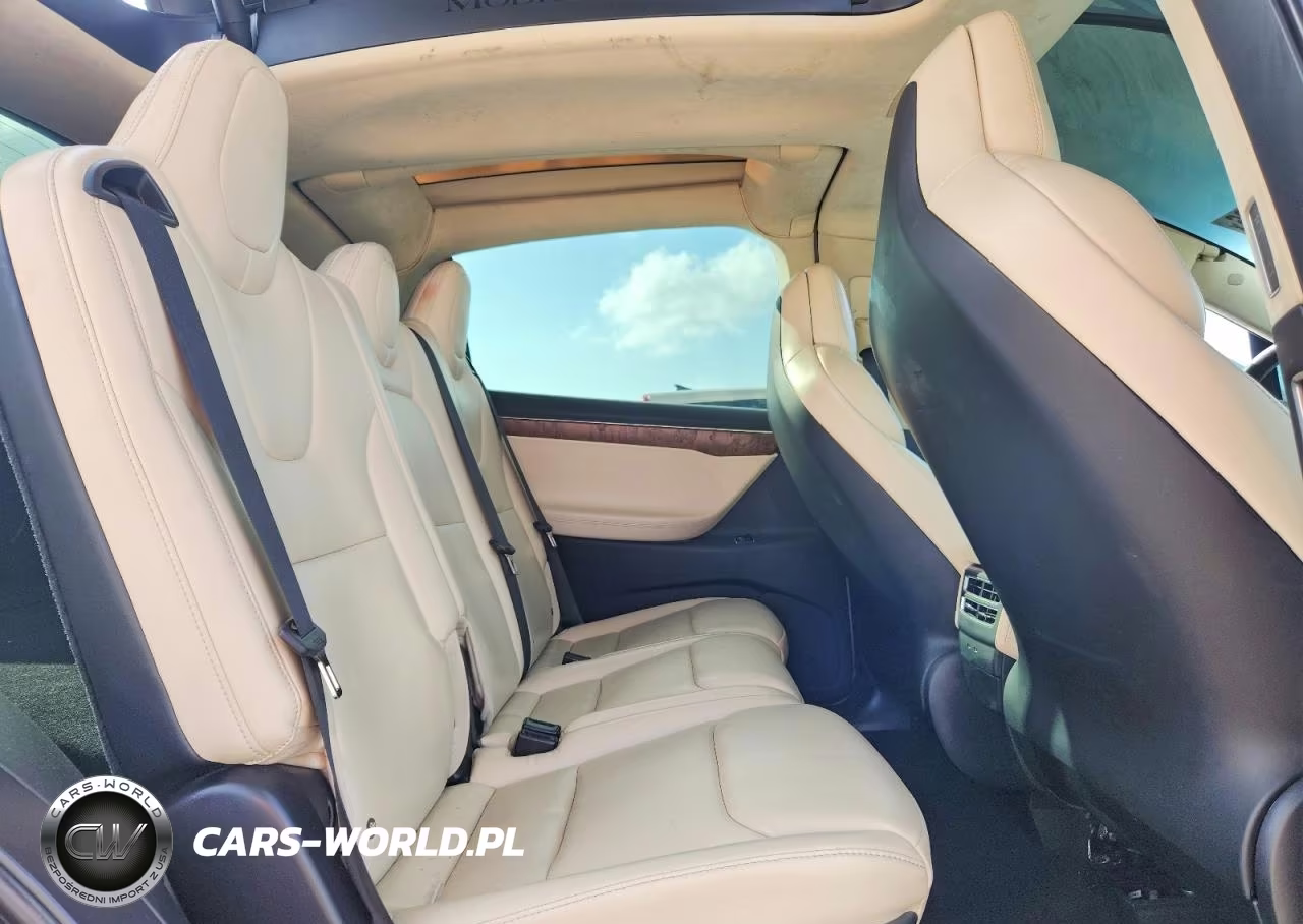 2018 Tesla Model X VIN:5YJXCDE27JF088765 - 11
