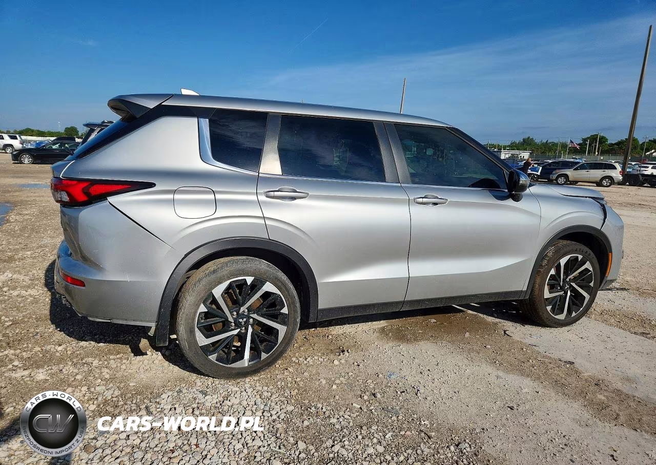 2022 Mitsubishi Outlander Es VIN:JA4J3TA86NZ063165 - 3