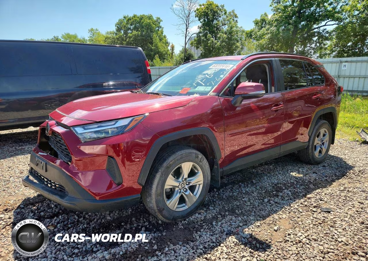 2024 Toyota Rav4 Xle – zdjęcie 1 z 13