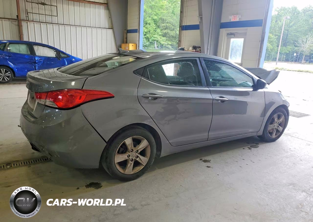 2012 Hyundai Elantra Gls VIN:5NPDH4AE2CH118392 - 3