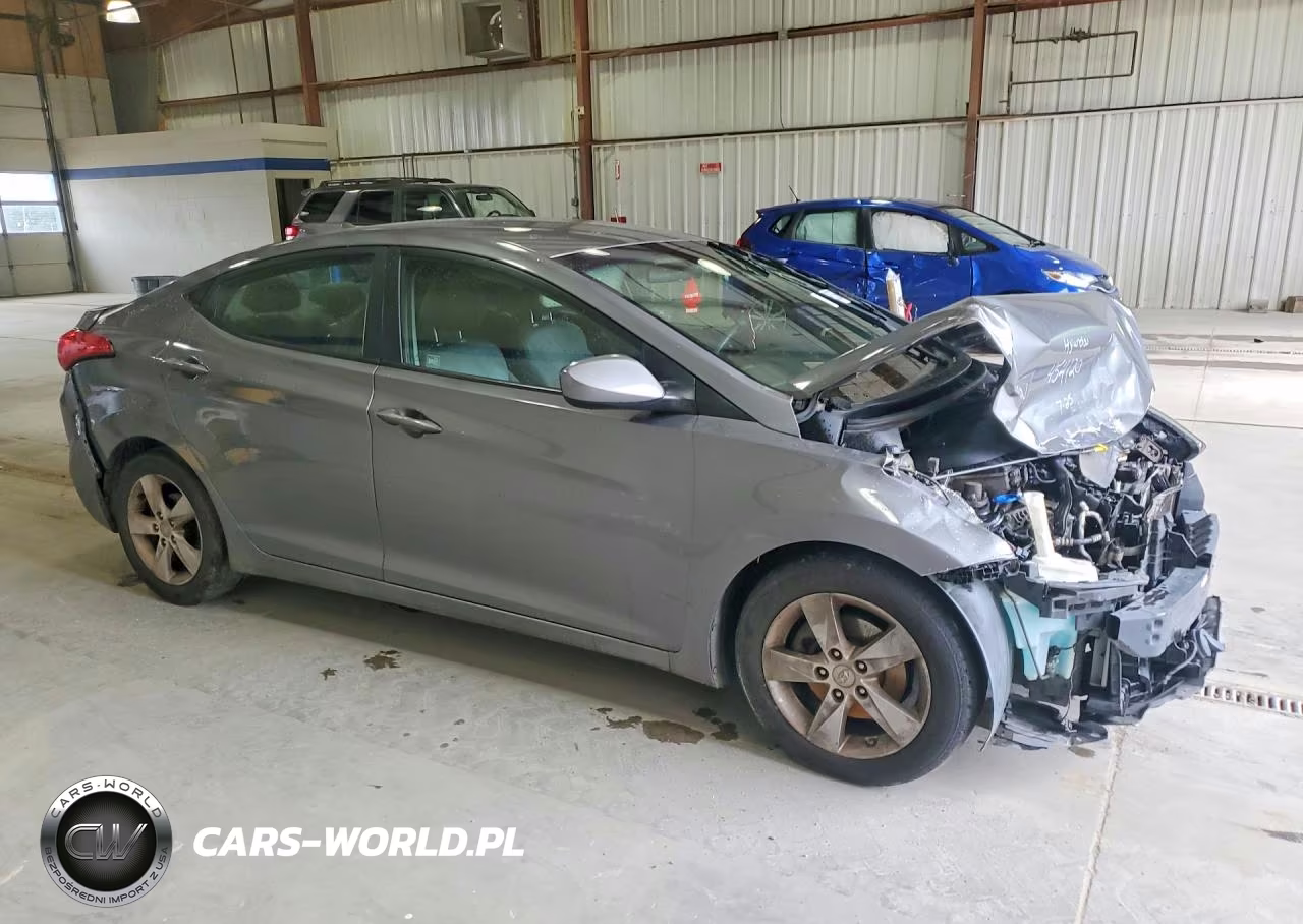 2012 Hyundai Elantra Gls VIN:5NPDH4AE2CH118392 - 4