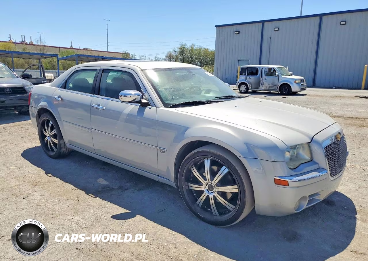 CHRYSLER 300C VIN:2C3LA63H46H200483 - 4