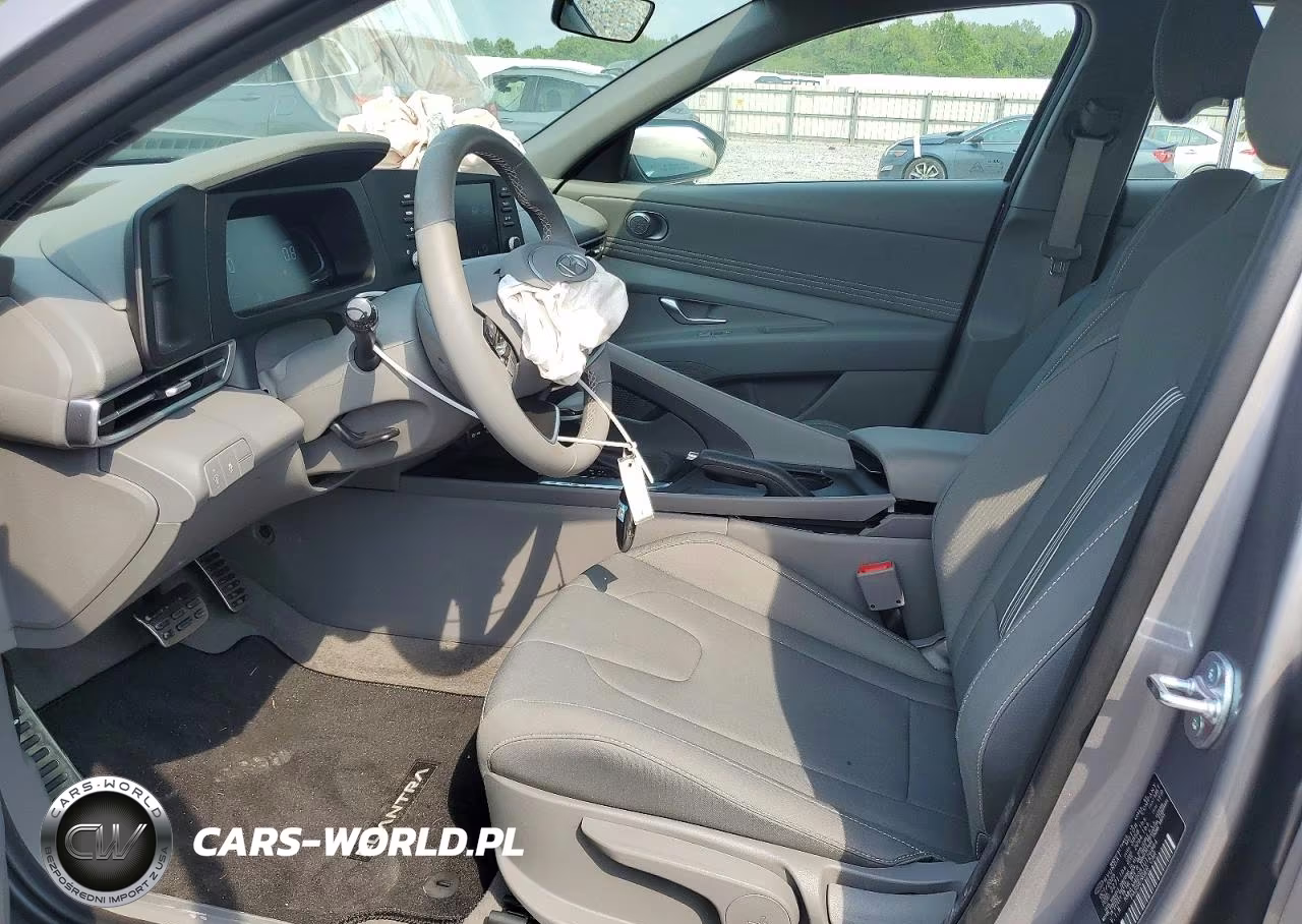 2026 Hyundai Elantra Sel Sport VIN:KMHLM4DG5TU126864 - 7