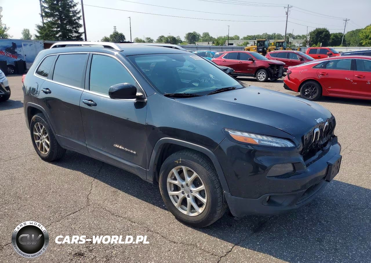 2014 Jeep Cherokee Latitude VIN:1C4PJMCS2EW247976 - 4