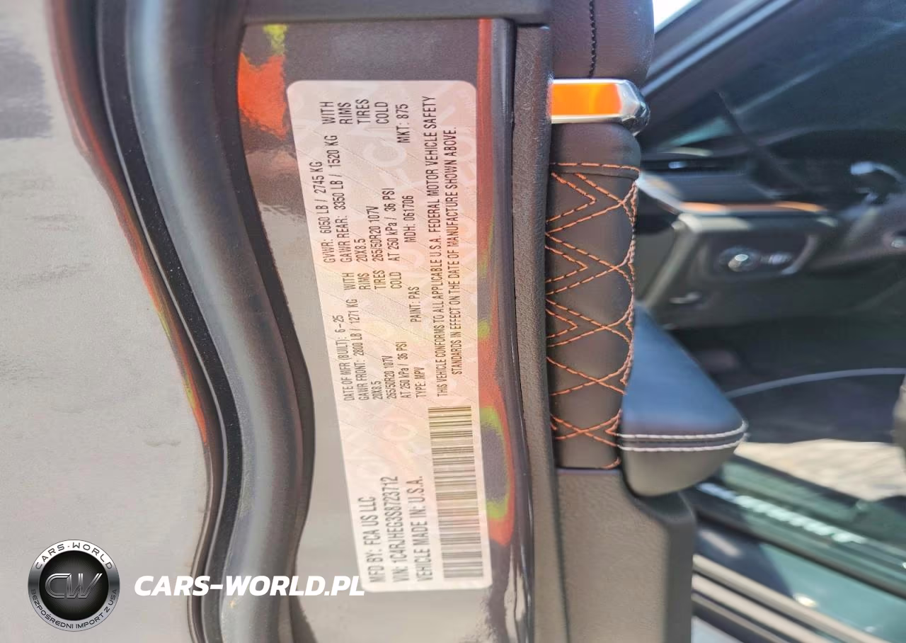 2025 Jeep Grand Cherokee Summit VIN:1C4RJHEG3S8723712 - 12