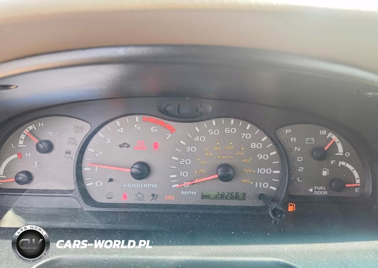 2004 Toyota Sequoia Sr5 VIN:5TDZT34A44S206363 - 9