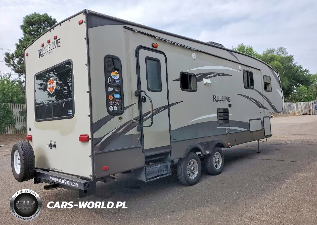 2015 Cross Roads Rezerve Camper VIN:4V0FC2729FE015554 - 4