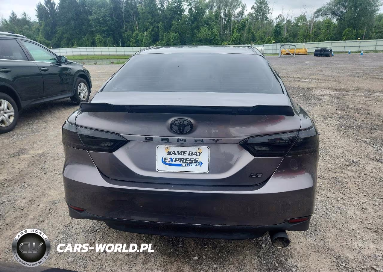 2018 Toyota Camry Le VIN:4T1B11HK6JU017604 - 6