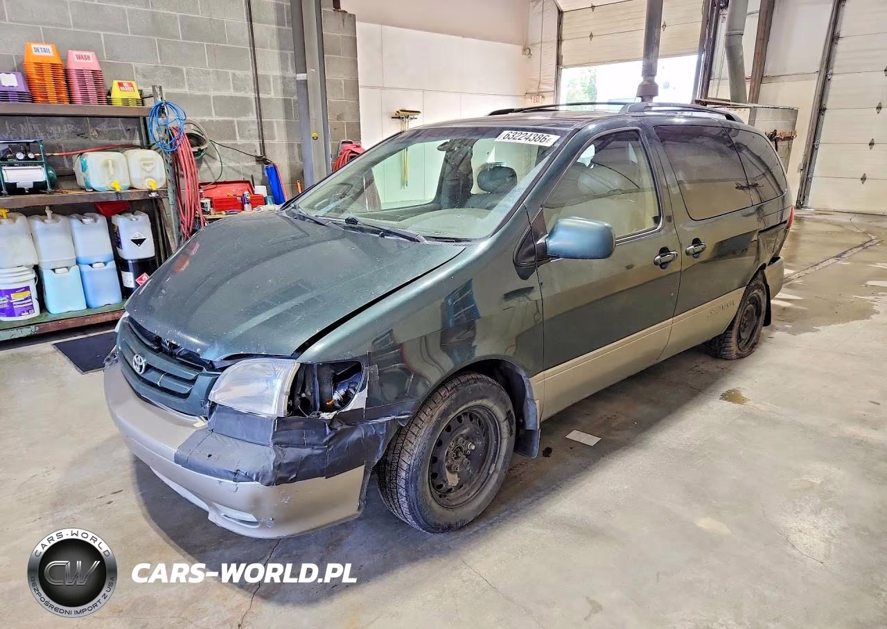 2001 Toyota Sienna Le