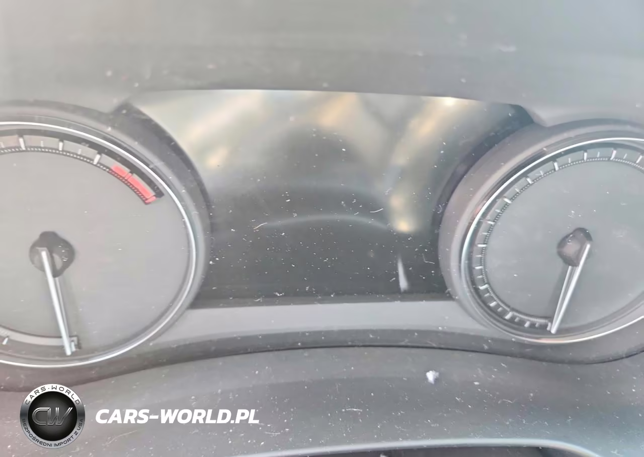2019 Cadillac Xt4 Premium Luxury VIN:1GYFZCR48KF130593 - 9