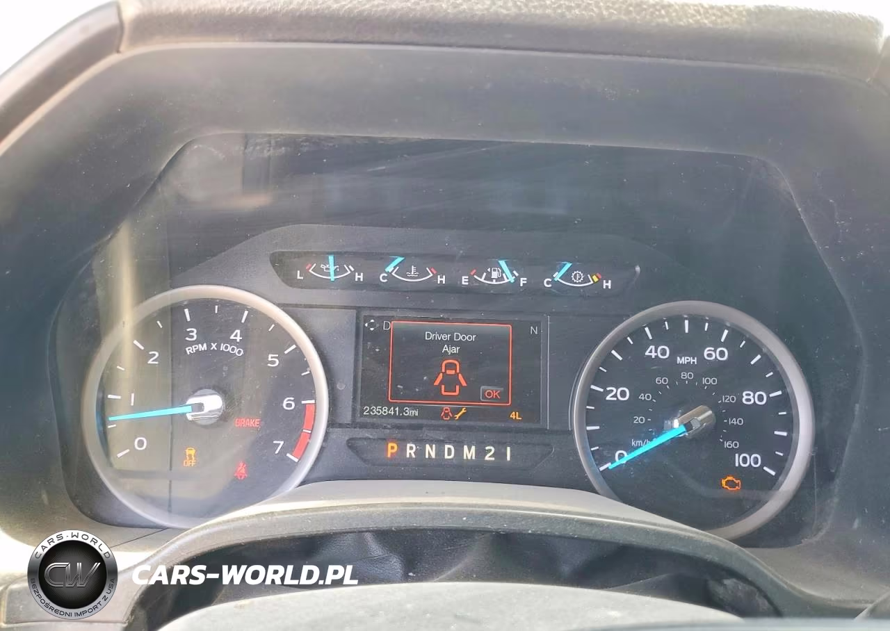 2019 Ford F250 Super Duty VIN:1FT7W2B65KEF33347 - 9