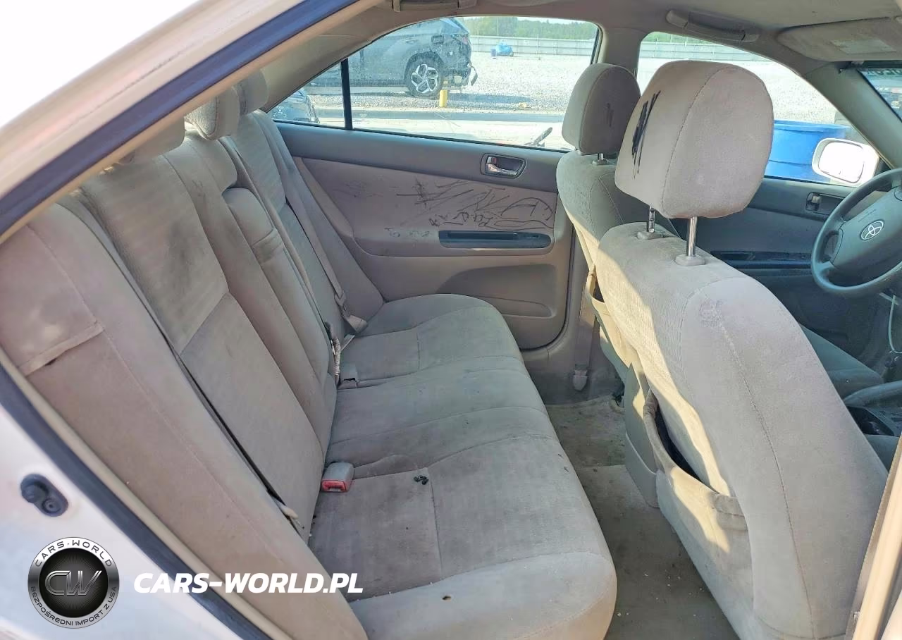 2005 Toyota Camry Le VIN:4T1BE32K35U536320 - 10