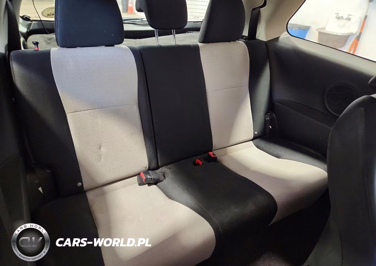 2014 Toyota Yaris 3-Door Le VIN:JTDJTUD30ED594662 - 10