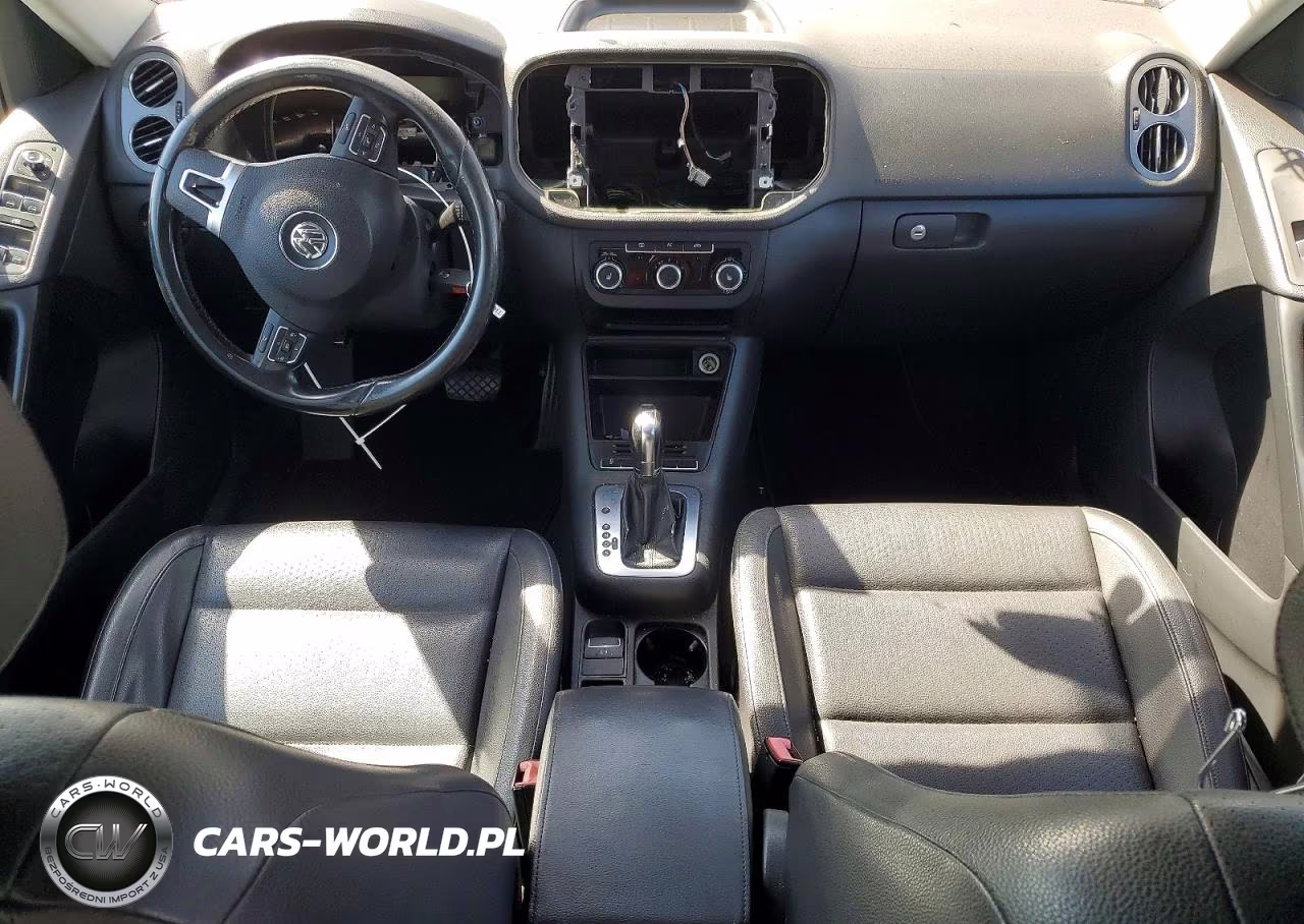 2012 Volkswagen Tiguan S VIN:WVGAV7AX3CW006009 - 8