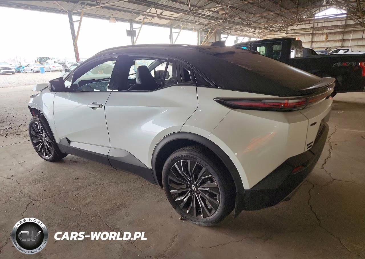 2026 Toyota C-Hr Xse VIN:JTMAAAAD2TJ006115 - 2