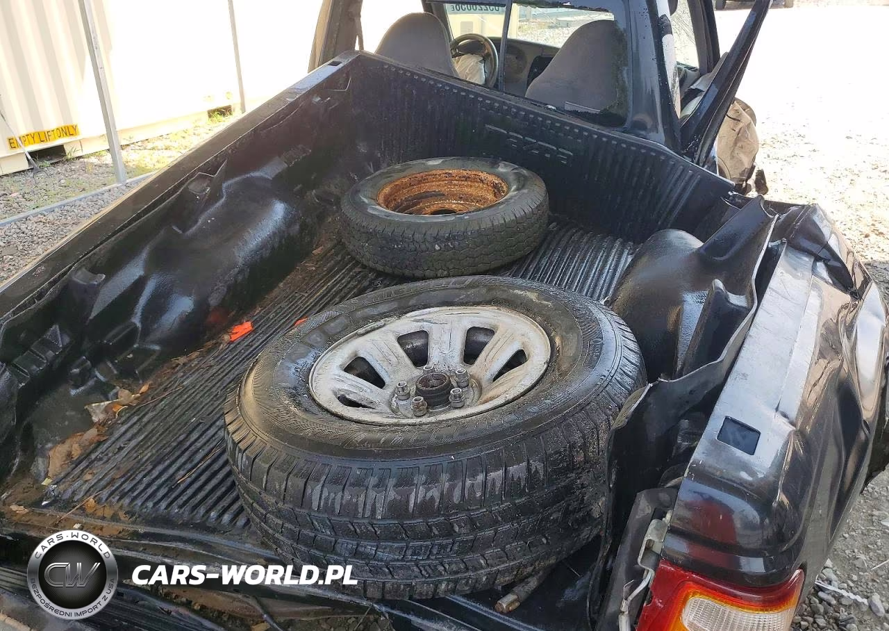 2002 Mazda B2300 VIN:4F4YR12DX2TM12482 - 12