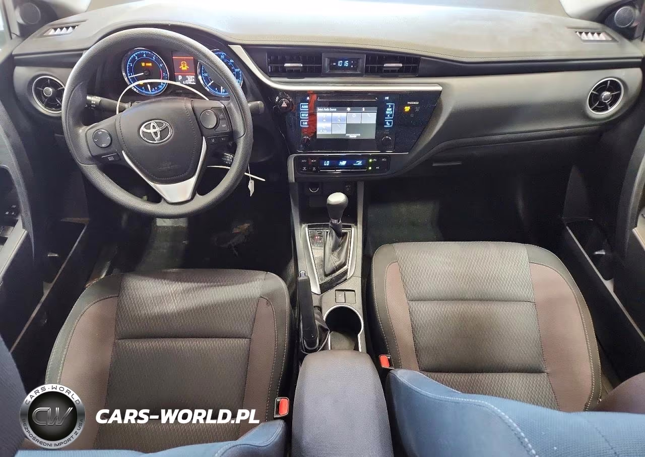 2017 Toyota Corolla Le VIN:2T1BURHE5HC821341 - 8