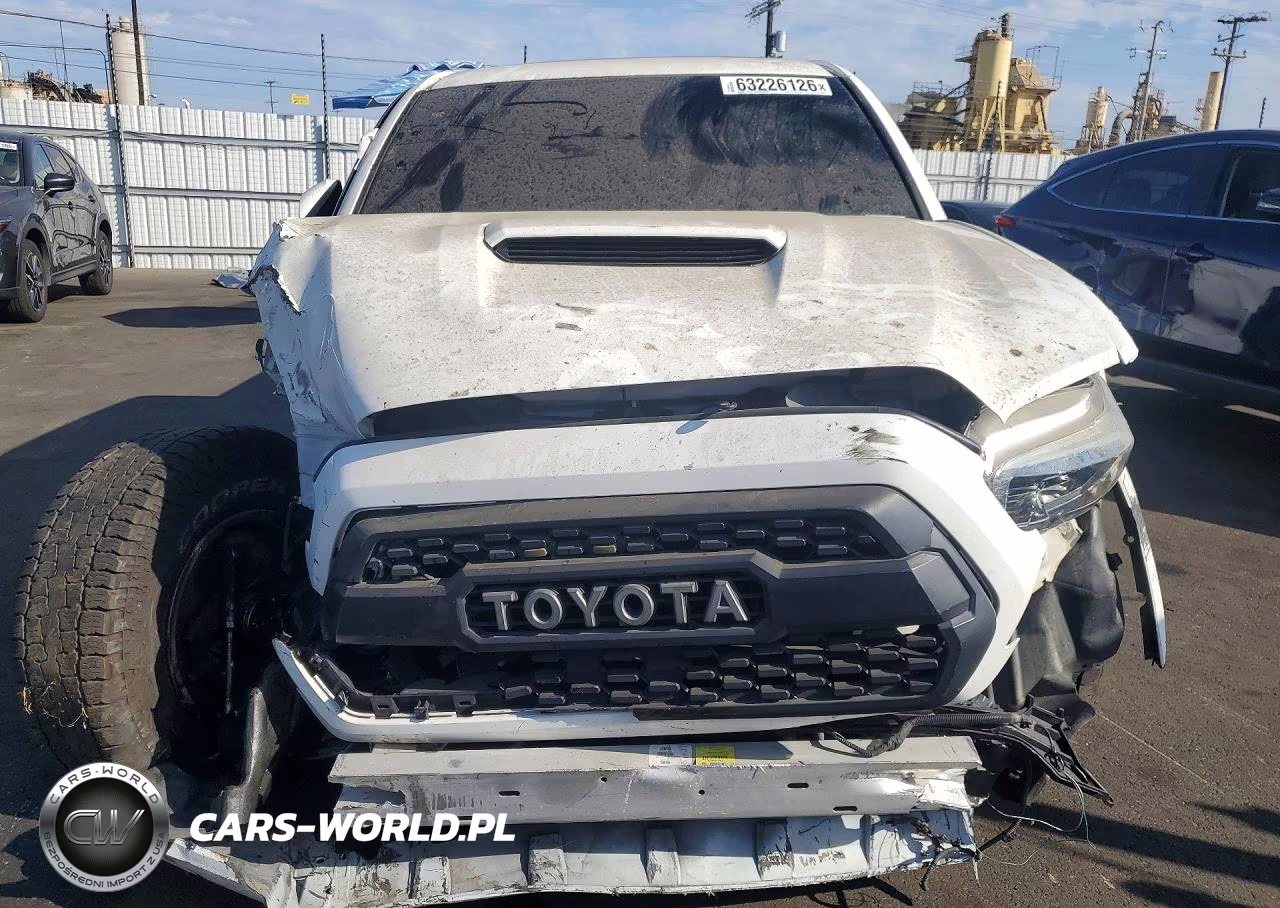 2017 Toyota Tacoma Trd Sport VIN:3TMDZ5BN0HM022490 - 5