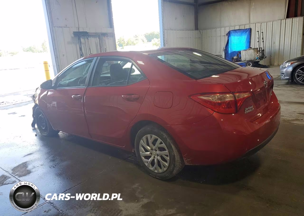 2018 Toyota Corolla Le VIN:2T1BURHE2JC109214 - 2