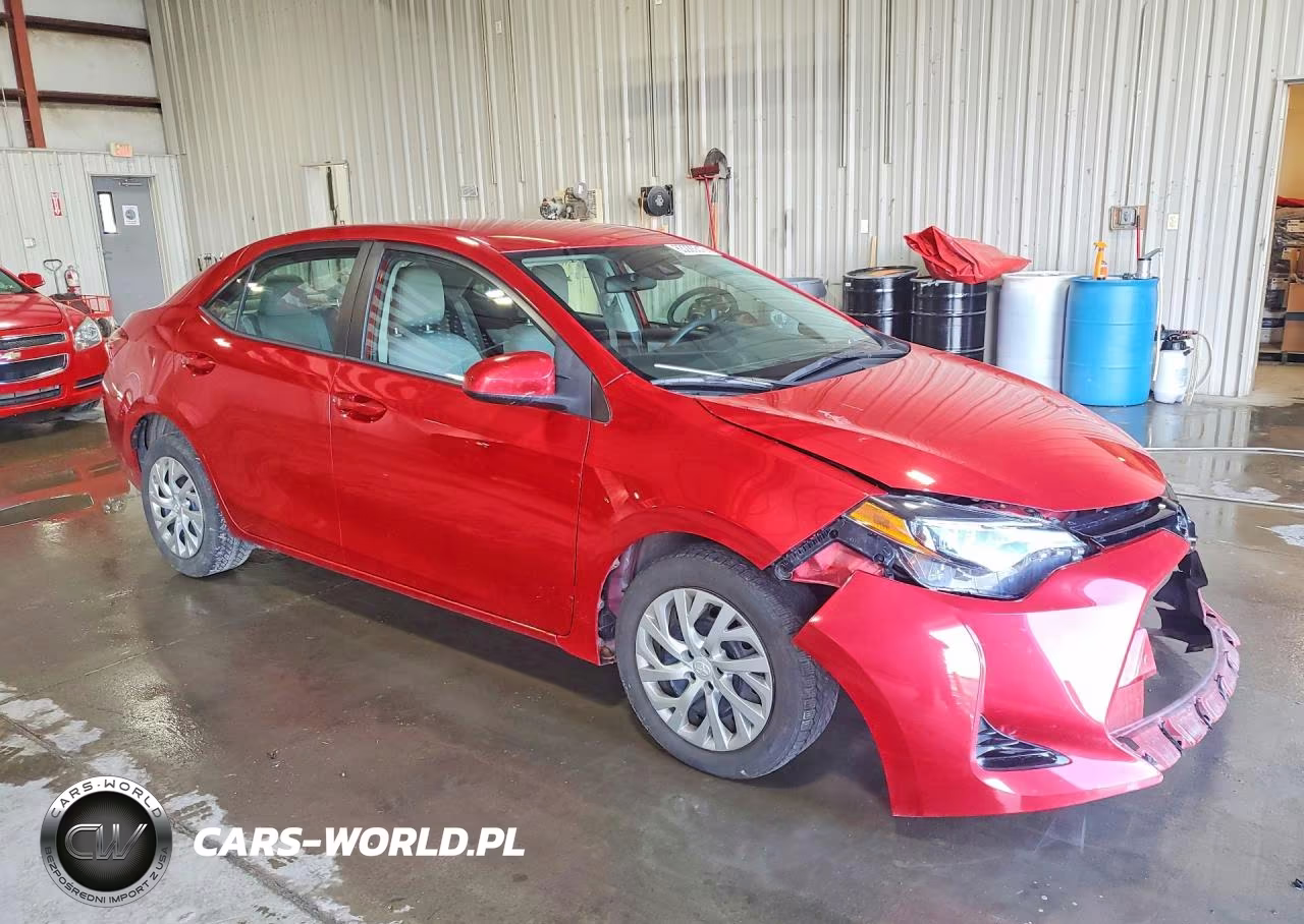 2018 Toyota Corolla Le VIN:2T1BURHE2JC109214 - 4