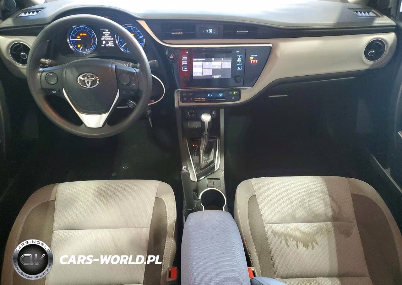 2018 Toyota Corolla Le VIN:2T1BURHE2JC109214 - 8