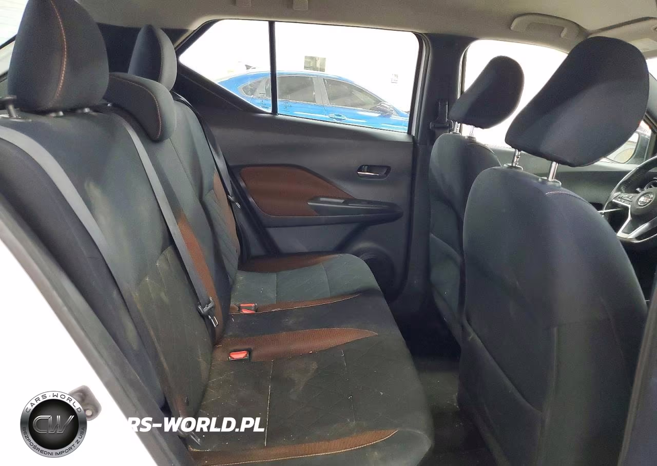 2018 Nissan Kicks Sr VIN:3N1CP5CU0JL532876 - 11