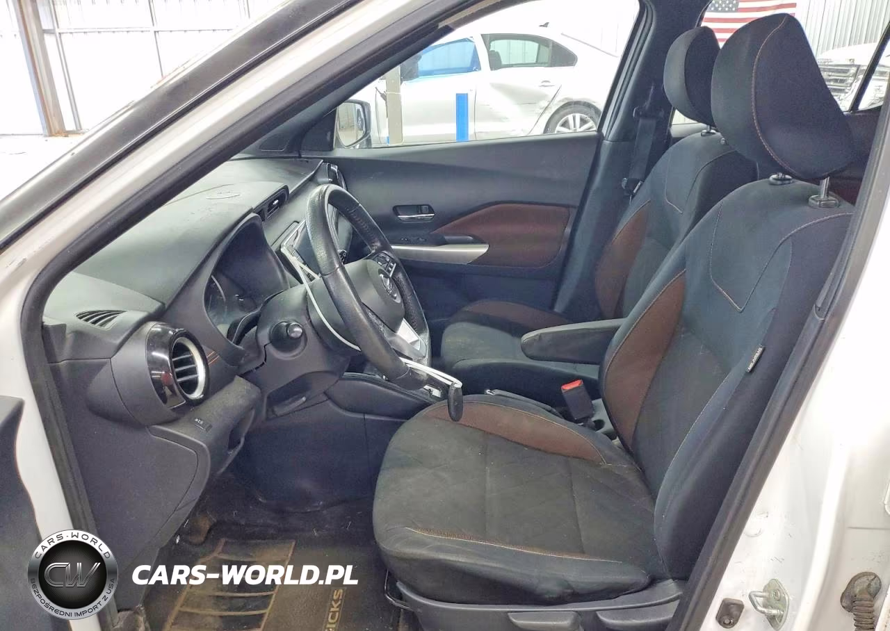 2018 Nissan Kicks Sr VIN:3N1CP5CU0JL532876 - 7