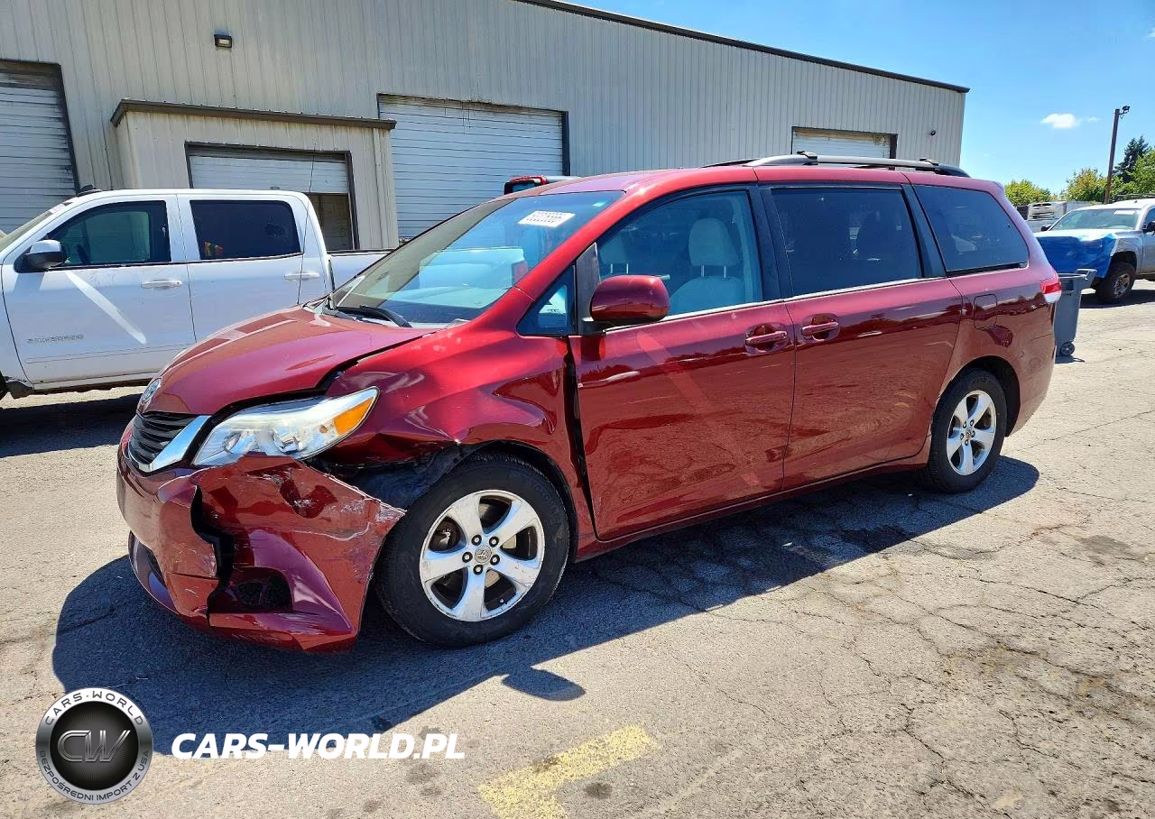 2013 Toyota Sienna Le