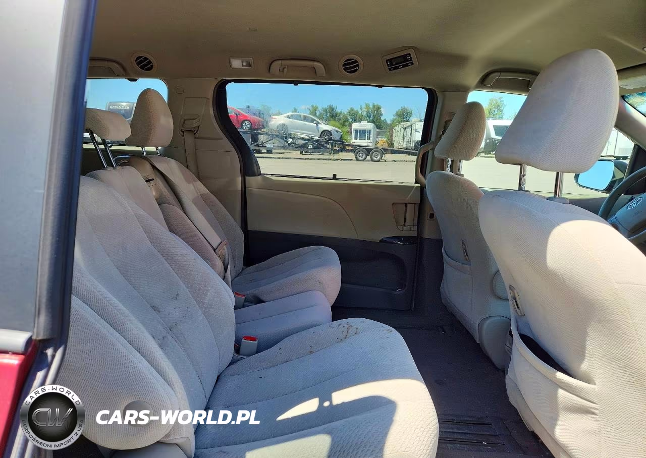 2013 Toyota Sienna Le VIN:5TDKK3DC6DS318006 - 10
