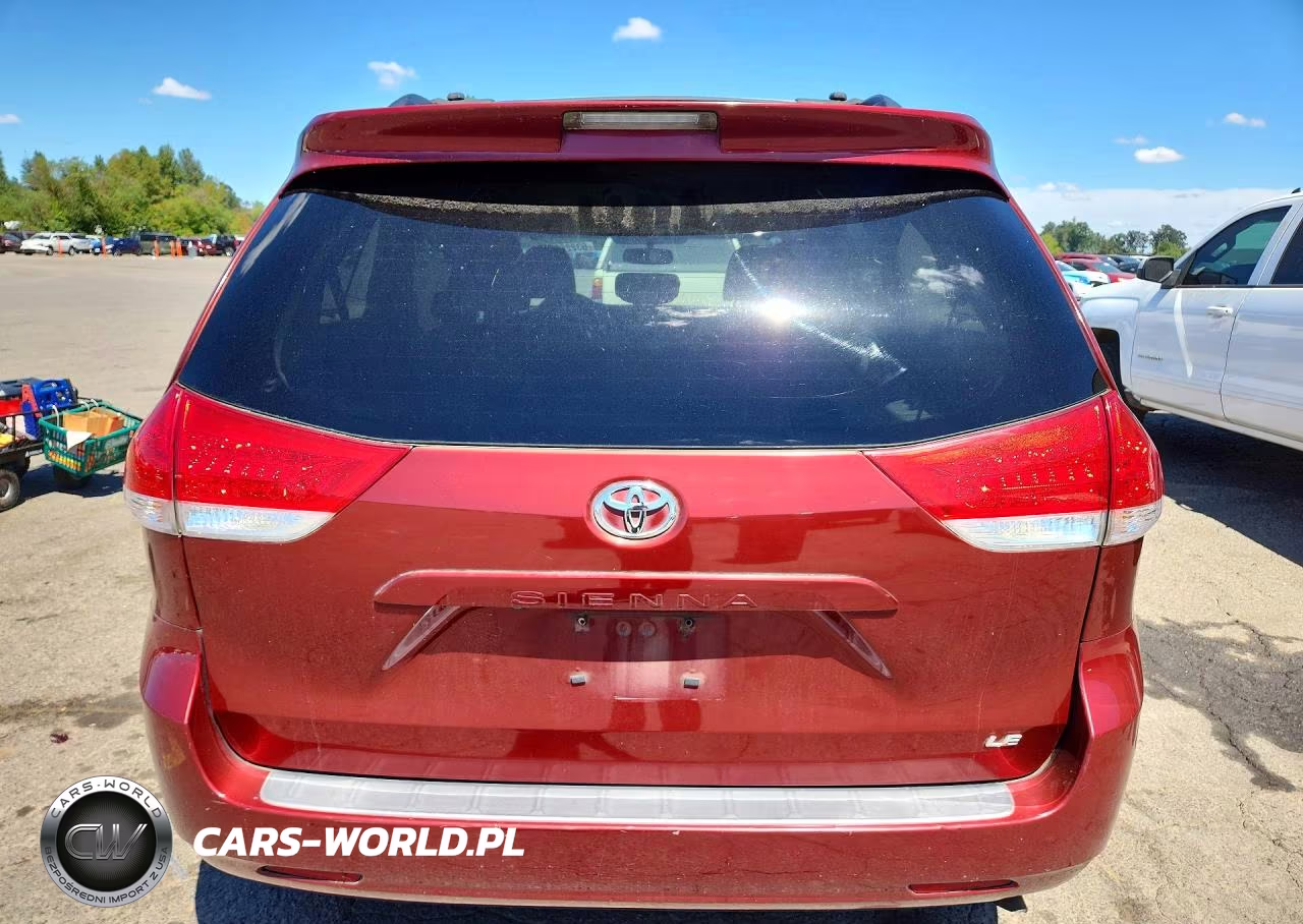 2013 Toyota Sienna Le VIN:5TDKK3DC6DS318006 - 6