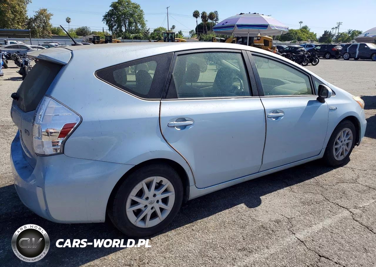 2014 Toyota Prius V Two VIN:JTDZN3EU2EJ006678 - 3