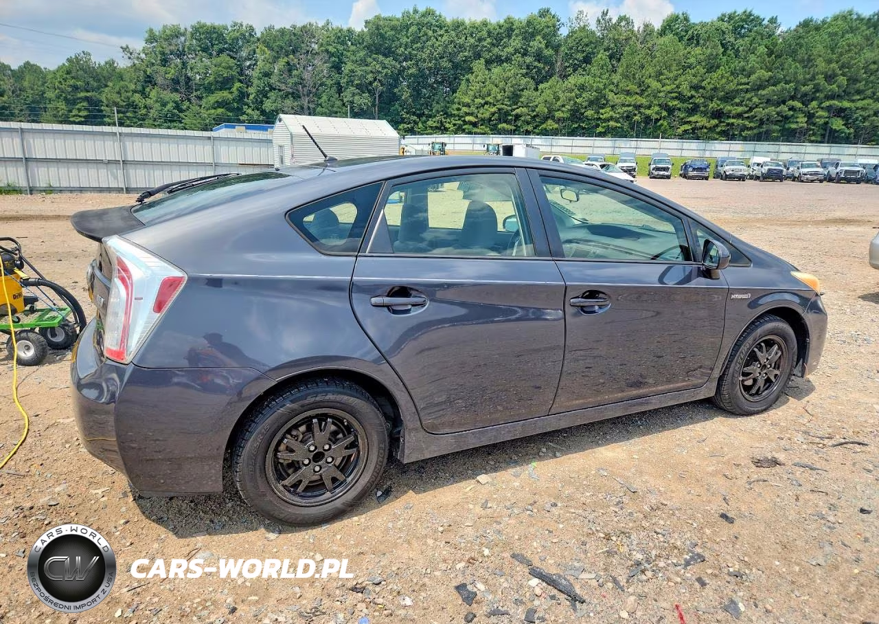 2012 Toyota Prius Two VIN:JTDKN3DU6C1543232 - 3